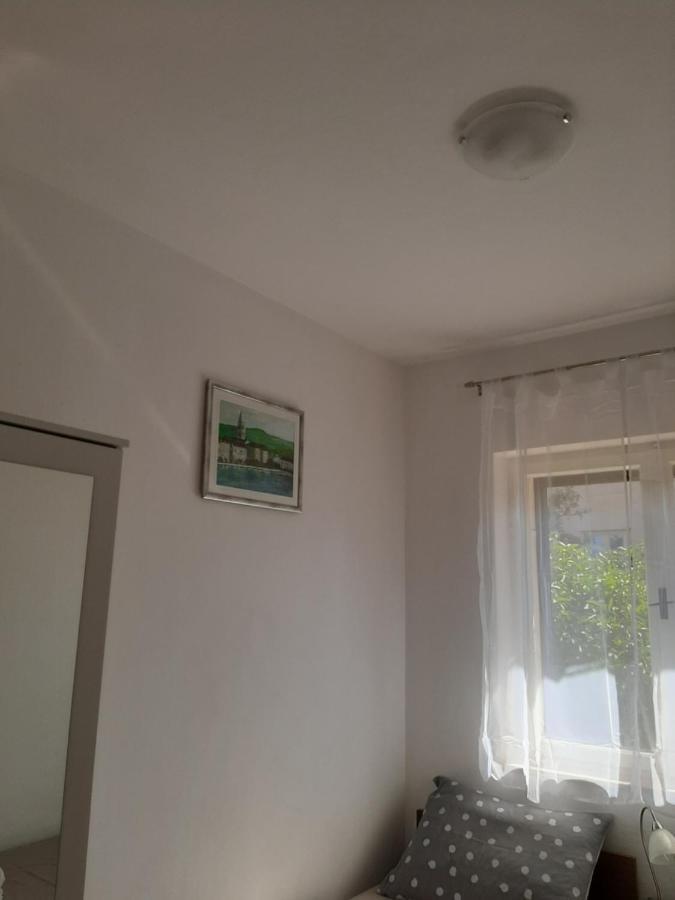 Giovanna - Spacious Lovely Apartment Supetar Exterior photo